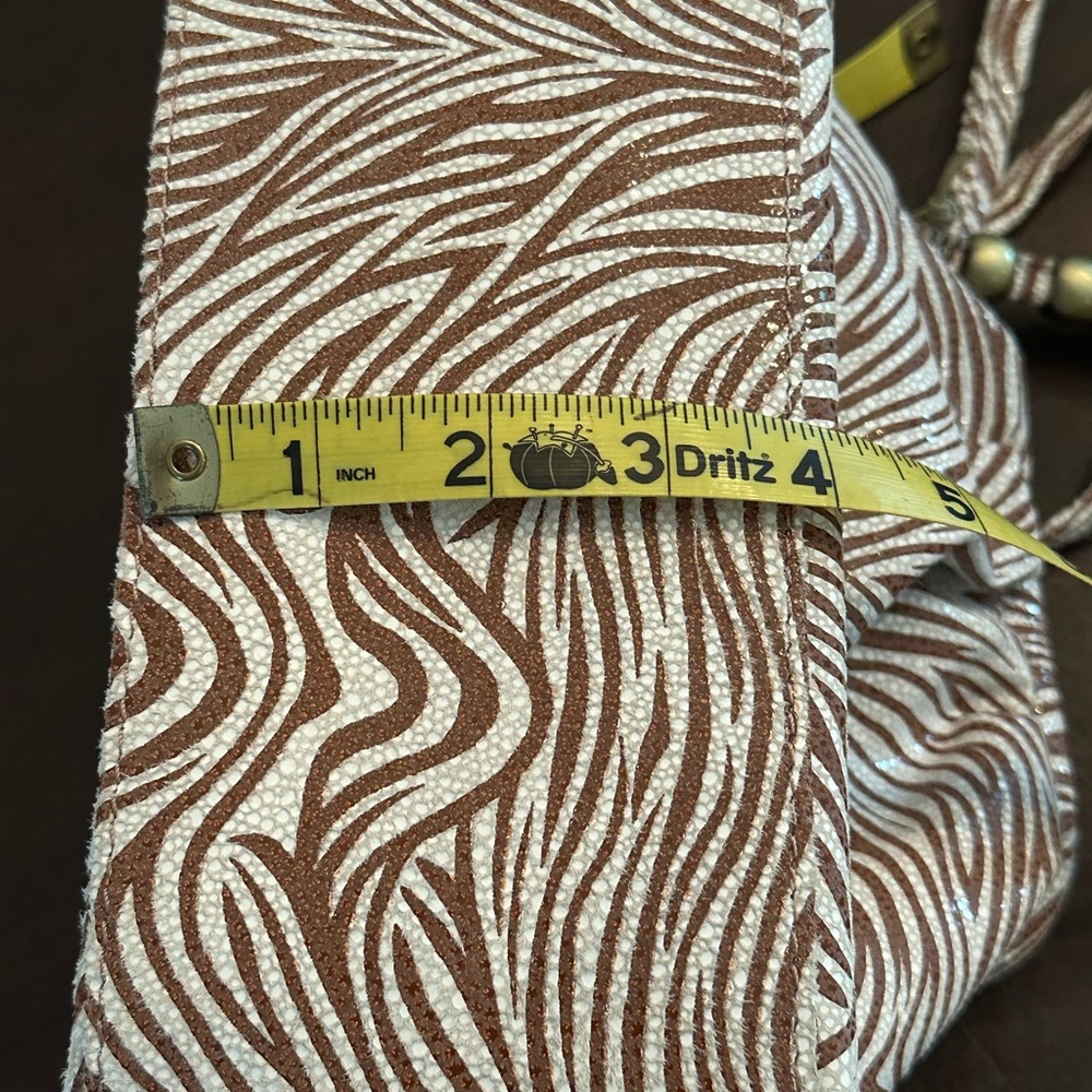 Hobo Adalyn small frame crossbody NWT - Picture 4 of 9